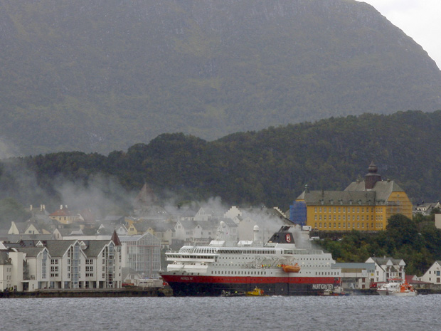 Navio incêndio Noruega (Foto: Scanpix/AP)