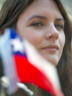 A líder estudantil Camila Vallejo durante protesto no dia 14 de setembro (Foto: Martin Beretti/AFP )