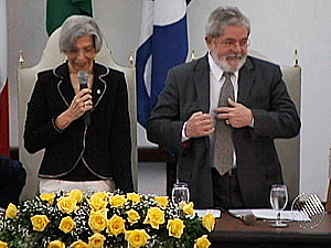 Lula é homenageado em Salvador (Foto: Reprodução/TV Bahia)