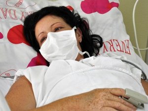 Maria de Fátima se recupera após receber o rim do ex-marido, em Campo Grande, MS (Foto: Tatiane Queiroz/G1 MS)