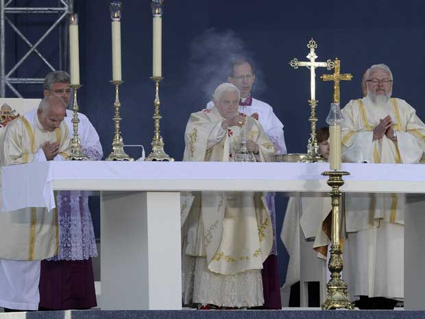 Papa Bento XVI celebra missa em Erfurt. (Foto: Jens Meyer / AP Photo)