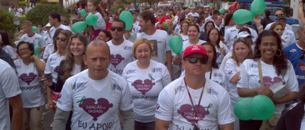 Capixaba comemora Dia Nacional da Doação de Órgão com caminhada (Foto: Bruno Faustino/TV Gazeta)
