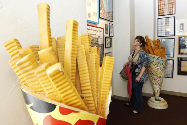 Museu é dedicado exclusivamente a informações sobre batata frita. (Foto: Thierry Roge/Reuters)