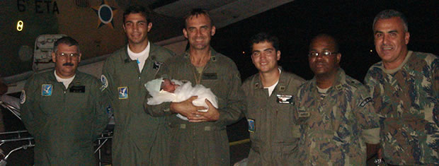 Militares Parto Bebê FAB (Foto: Arquivo Pessoal)