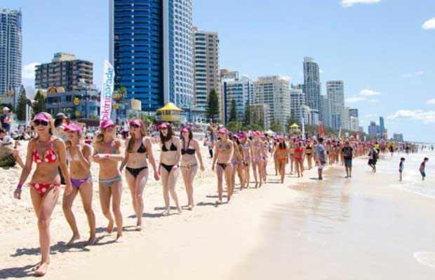  O recorde atual é de 331, estabelecido em 2010 nas Ilhas Cayman. Os organizadores afirmaram que 357 mulheres marcharam neste domingo (Foto: AFP)
