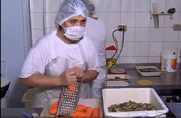 Em MS, especialistas explicam como evitar contaminação de alimentos  (Foto: Reprodução/TV Morena)