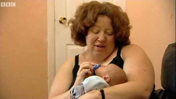 Jane Eadie e seu bebê (Foto: BBC)