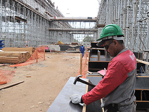 Vagas de emprego para armador de estrutura de concreto no ES (Foto: Romero Mendonça/Secom-ES)