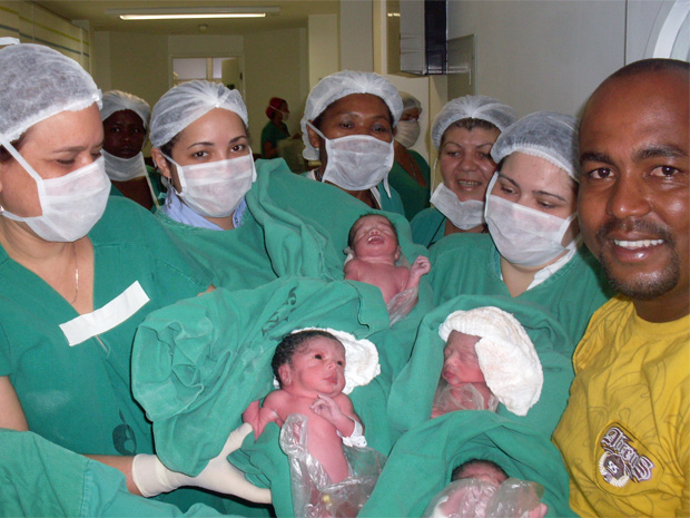 Quadrigêmeos que nasceram no Recife (Foto: Divulgação)