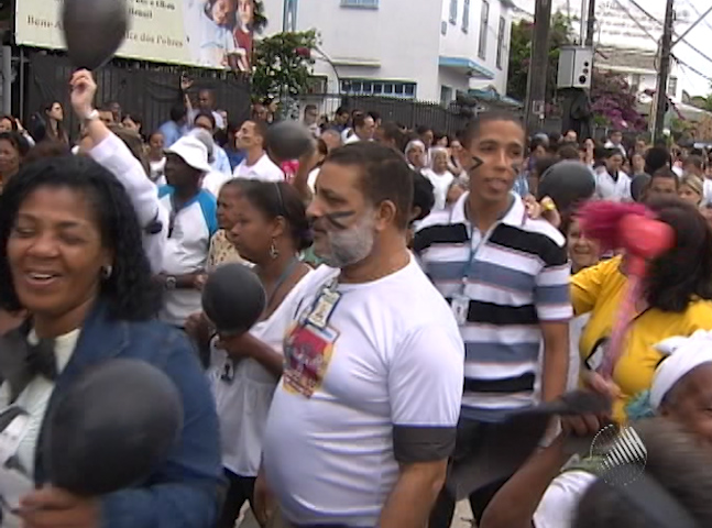protesto osid (Foto: Reprodução/TV Bahia)