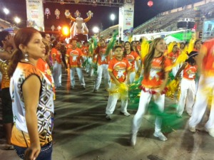 Multidão lotou o sambódromo de Manaus, na primeira noite de Boi Manaus  (Foto: Anderson Vasconcelos/G1)