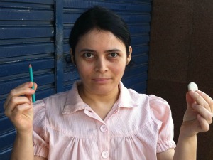 candidata é eliminada por usar lápis e borracha (Foto: Elias Bruno/ G1 CE)