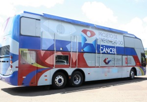 Ônibus vai fazer atendimento itinerante contra o câncer em MS (Foto: Divulgação/Cassems)