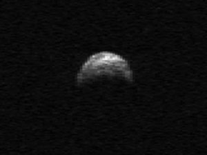 Asteroide 2005 YU55, em imagem de 2010 (Foto: NASA/Cornell/Arecibo)