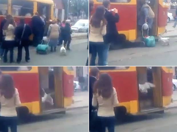 Ganso foi filmado entrando em um ônibus. (Foto: Reprodução/YouTube)
