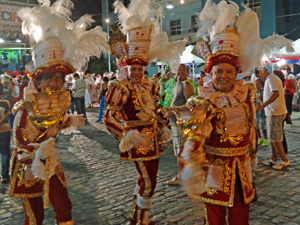 Para os foliões, o carnaval não devia acabar nunca. (Foto: Katherine Coutinho / G1)