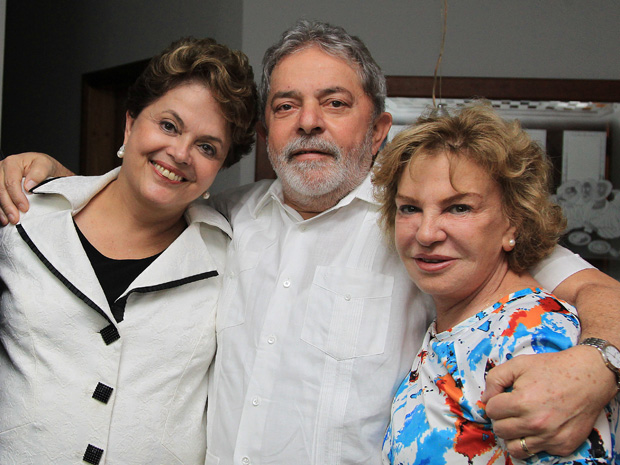Dilma, Lula e Marisa no apartamento do ex-presidente. (Foto: Ricardo Stuckert/Instituto Lula)