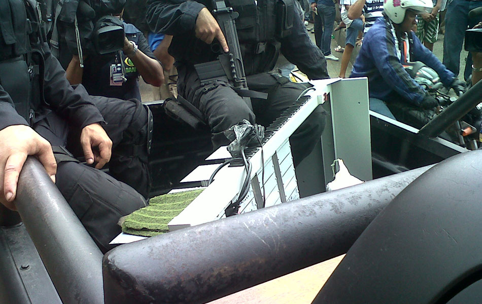 Polícia apreende equipamentos de TV a cabo pirateada, popularmente conhecida como 'gatonet'