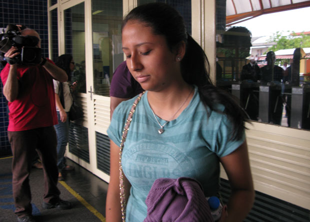 Rebeca Victor Anze chegou três minutos após o fechamento dos portões (Foto: Vanessa Fajardo/G1)