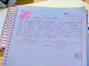 Tarefa foi escrita em caderno de aluna (Foto: Reprodução/ EPTV)