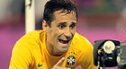 Brasil vence
o Egito com 2 gols de Jonas (Reuters)