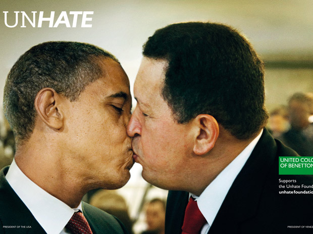 Beijo simulado em fotomontagem entre o presidente dos EUA, Barack Obama, e da Venezuela, Hugo Chávez. (Foto: Divulgação)