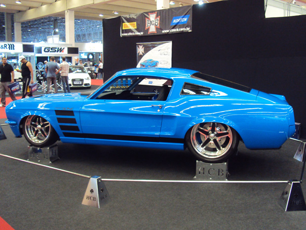 Mustang customizado pela HCB vale R$ 300.000 (Foto: Rodrigo Mora)