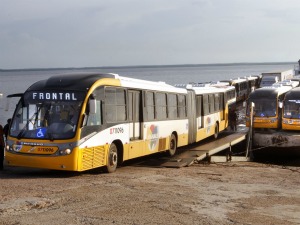 Novos ônibus articulados chegaram a Manaus (Foto: Divulgação/Semcom)