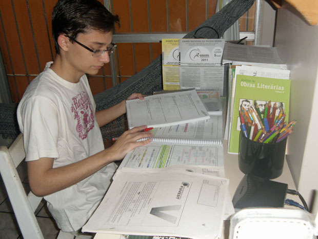João Artur, de 18 anos, intensificou os estudos para a prova da Fuvest (Foto: Arquivo pessoal)