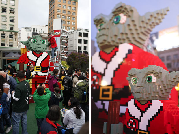 Em novembro deste ano, americanos fizeram uma versão natalina de 4 metros de Yoda, da saga 'Star Wars', apenas com peças de Lego em San Francisco, no estado americano da Califórnia. (Foto: Alison Yin/AP for Lego)