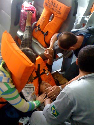 Passageira passou mal ainda dentro do catamarã (Foto: Luana Freitas/Arquivo Pessoal)