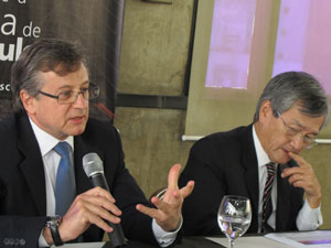 Diretor de Economia do SindusCon-SP, Eduardo Zaidan, e presidente do sindicato Sergio Watanabe.  (Foto: Darlan Alvarenga/G1)