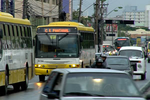 ônibus em cuiabá (Foto: Reprodução/TVCA)