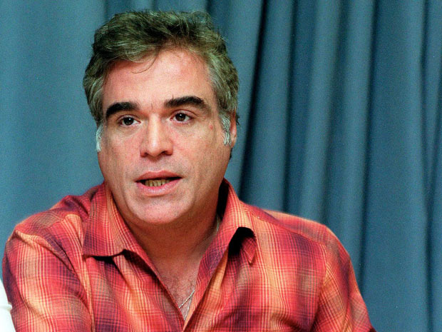 O ator Rodolfo Bottino durante entrevista coletiva com o elenco do curta-metragem "Gregório de Mattos", realizada no Pestana Bahia Hotel, no Rio Vermelho, em Salvador (BA), em 2002. (Foto: Agência Estado/Arquivo)