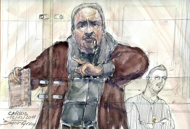Carlos, o Chacal, durante seu depoimento ao tribunal nesta quinta-feira (15) em Paris (Foto: AP)