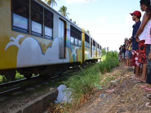 Trem atropela surdo-mudo em João Pessoa (Foto: Walter Paparazzo/G1 PB)