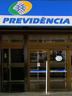 Prédio da Previdência Social, em Porto Alegre (Foto: Reprodução / RBS TV)