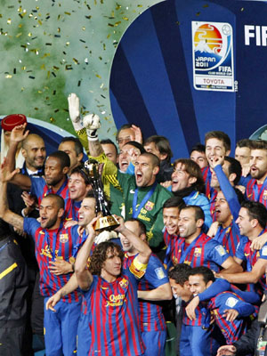 Barcelona goleia o Santos por 
4 a 0 e conquista o título mundial (Reuters)