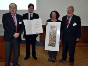Pesquisadora do Inpa recebe prêmio em cerimônia na Alemanha (Foto: Divulgação/Inpa)