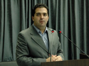 Na foto, presidente da Câmra de Vereadores de Apucarana, Alcides Ramos Junior (Foto: Divulgação/ Câmara Municipal de Apucarana)