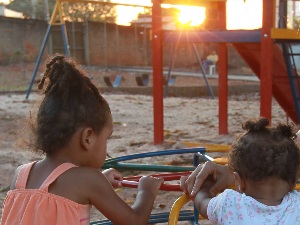Condomínio Sol Nascente, em Goiânia, recebe crianças em situação de abandono (Foto: Wildes Barbosa/O Popular)