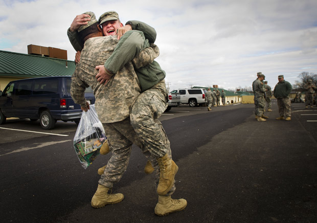 últimos soldados deixam o iraque (Foto: The Republic, Andrew Laker / AP)