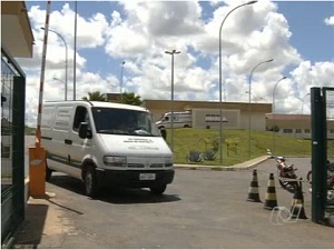 Hospital de Urgências de Aparecida de Goiânia (Foto: Reprodução/TV Anhanguera)