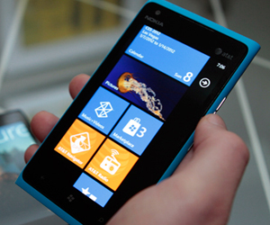 Nokia Lumia 900 (Foto: Divulgação)