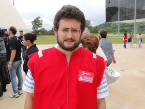 O médico Igor de Oliveira é um dos voluntários que vai atender vítimas da chuva (Foto: G1/Pedro Triginelli)