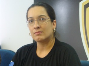 A corregedora do Detran-MS, Aline Lopes, mostrou como quadrilha atuava (Foto: Leandro Abreu/G1 MS)