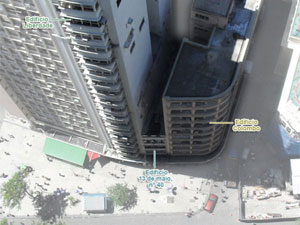Edifício Liberdade e os vizinhos que foram derrubados em foto de 2009 feita do  33º andar de um prédio vizinho (Foto: João Carlos Caribe/G1)