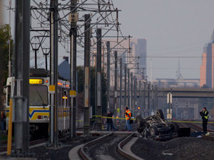 Colisão entre trem e carro deixa três mortos nos EUA (Jose Luis Villegas/Sacremento Bee/AP Photo)