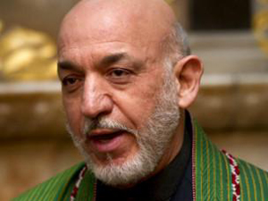 Governo de Hamid Karzai (foto) está irritado com suposta negociação entre Talebã e EUA. (Foto: Getty Images / via BBC)