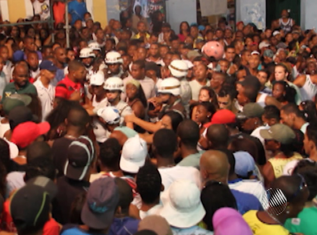 Agressão ocorreu em show no Pelourinho (Foto: Reprodução/ TV Bahia)